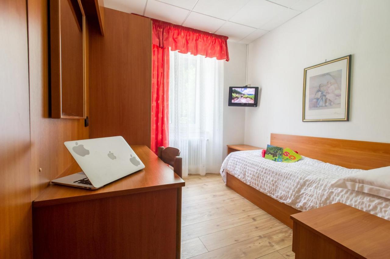 Hotel Pejo Peio Fonti Exteriör bild